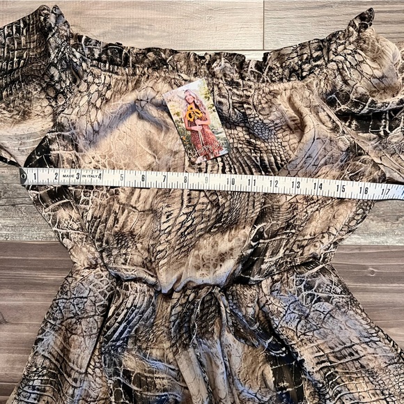 Ces Femme NWT Frankie Snake Dress Medium Metallic Gold Off Shoulder Ruffle Tiers - Picture 15 of 16